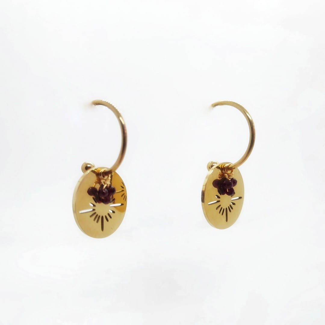Gold Ohrringe mit Medaillons aus Edelstahl - KIRSCHEN Ohrringe KOOMPLIMENTS 