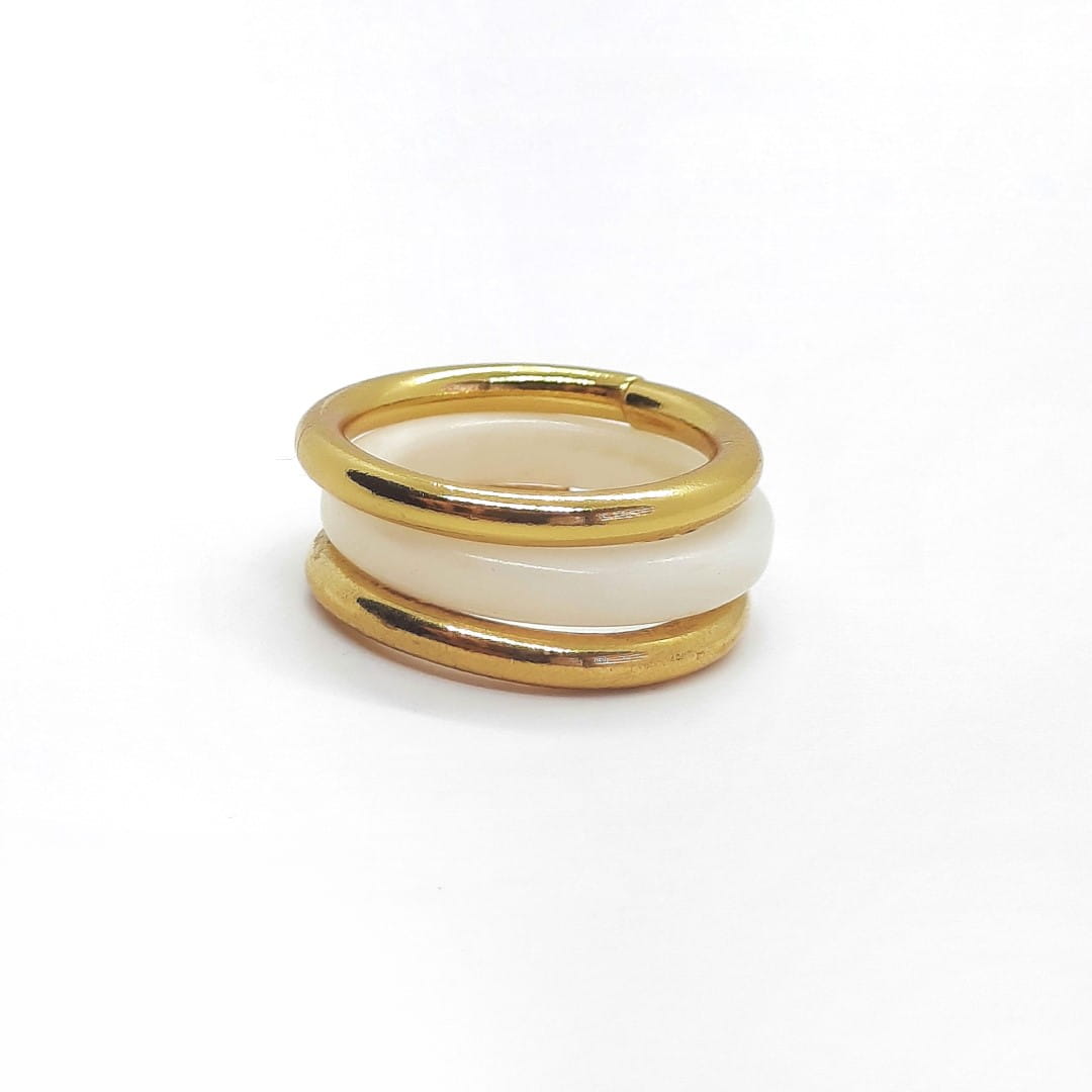 Set aus 3 Ringen 2 vergoldet und einer aus pflanzlichem Elfenbein - JULIET Ringe KOOMPLIMENTS 