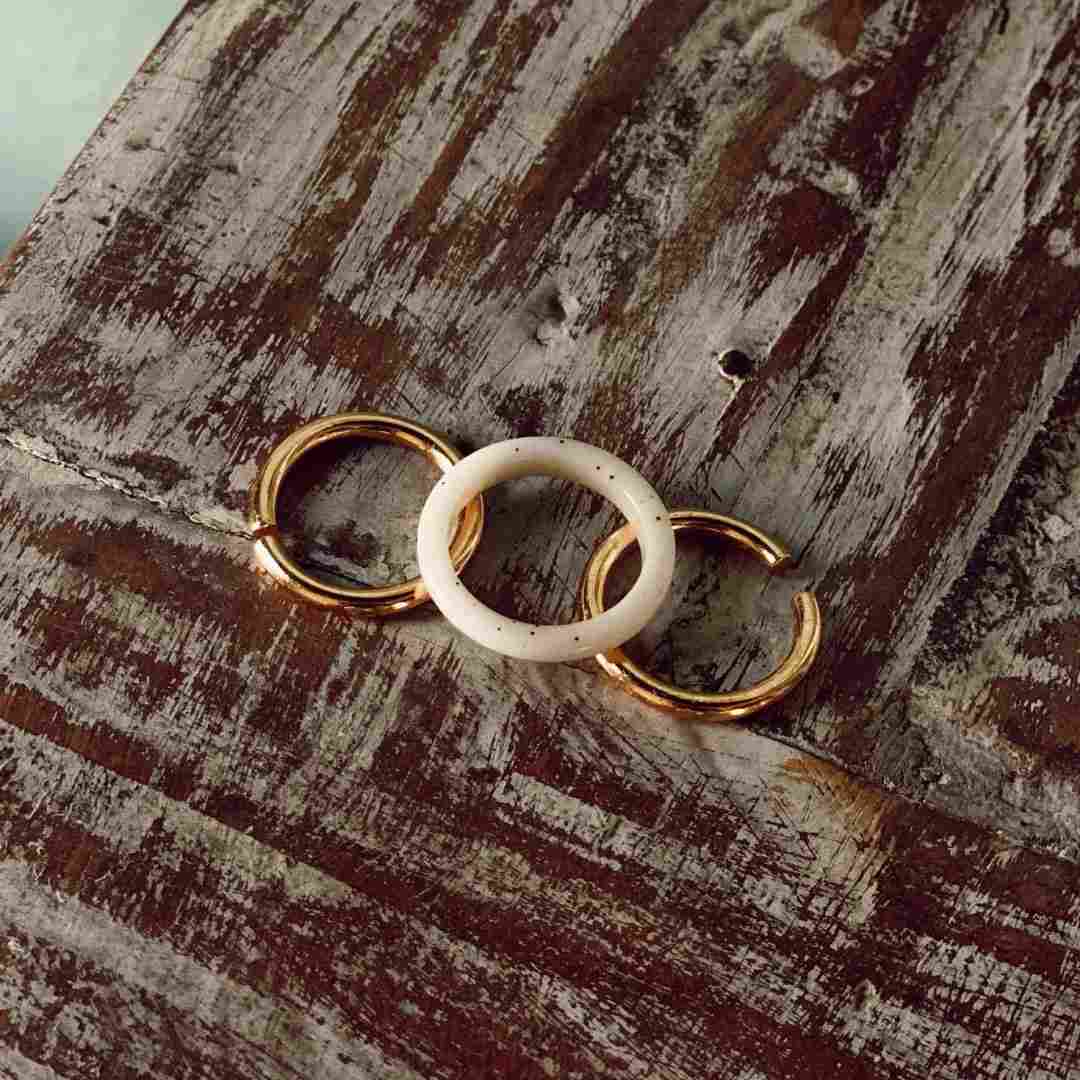 Set aus 3 Ringen 2 vergoldet und einer aus pflanzlichem Elfenbein - JULIET Ringe KOOMPLIMENTS 
